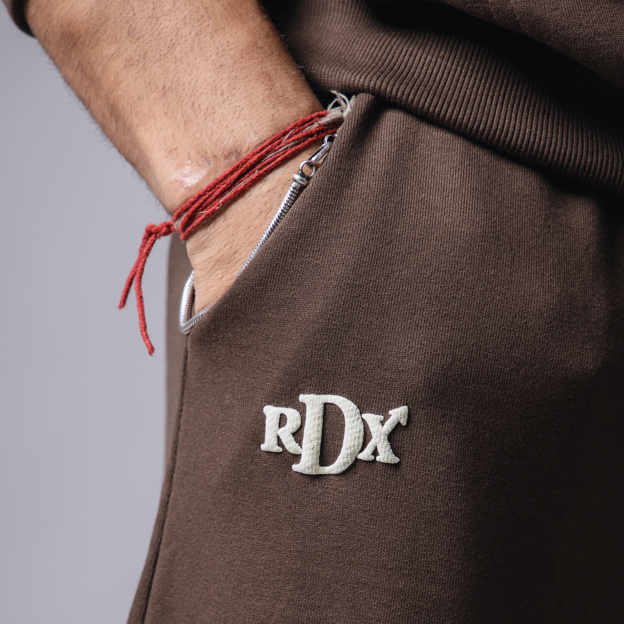 BROWN & BEIGE POINTED PANEL SWEATPANTS - Hophead