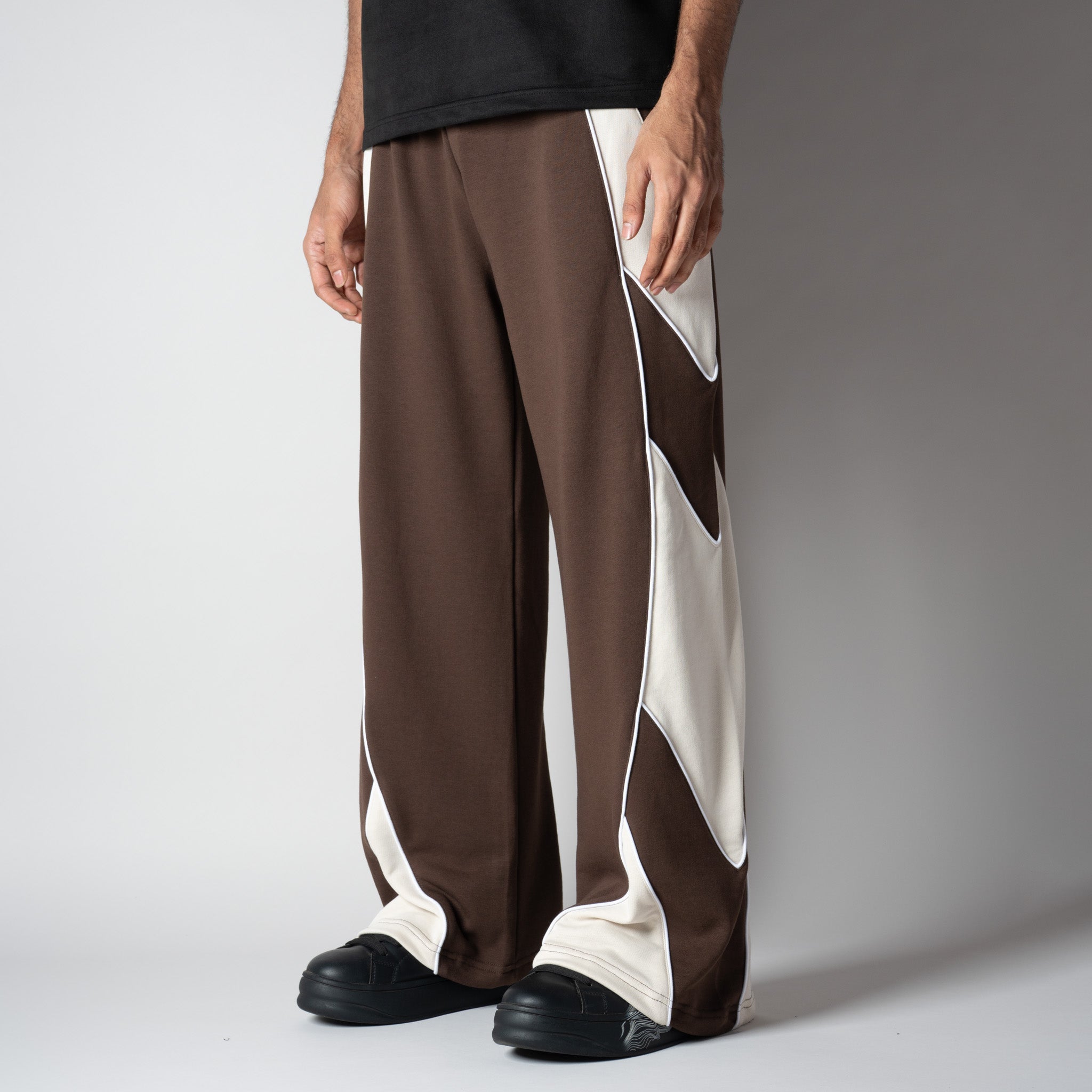BROWN DOWNWARD ARROW SWEATPANT - Hophead