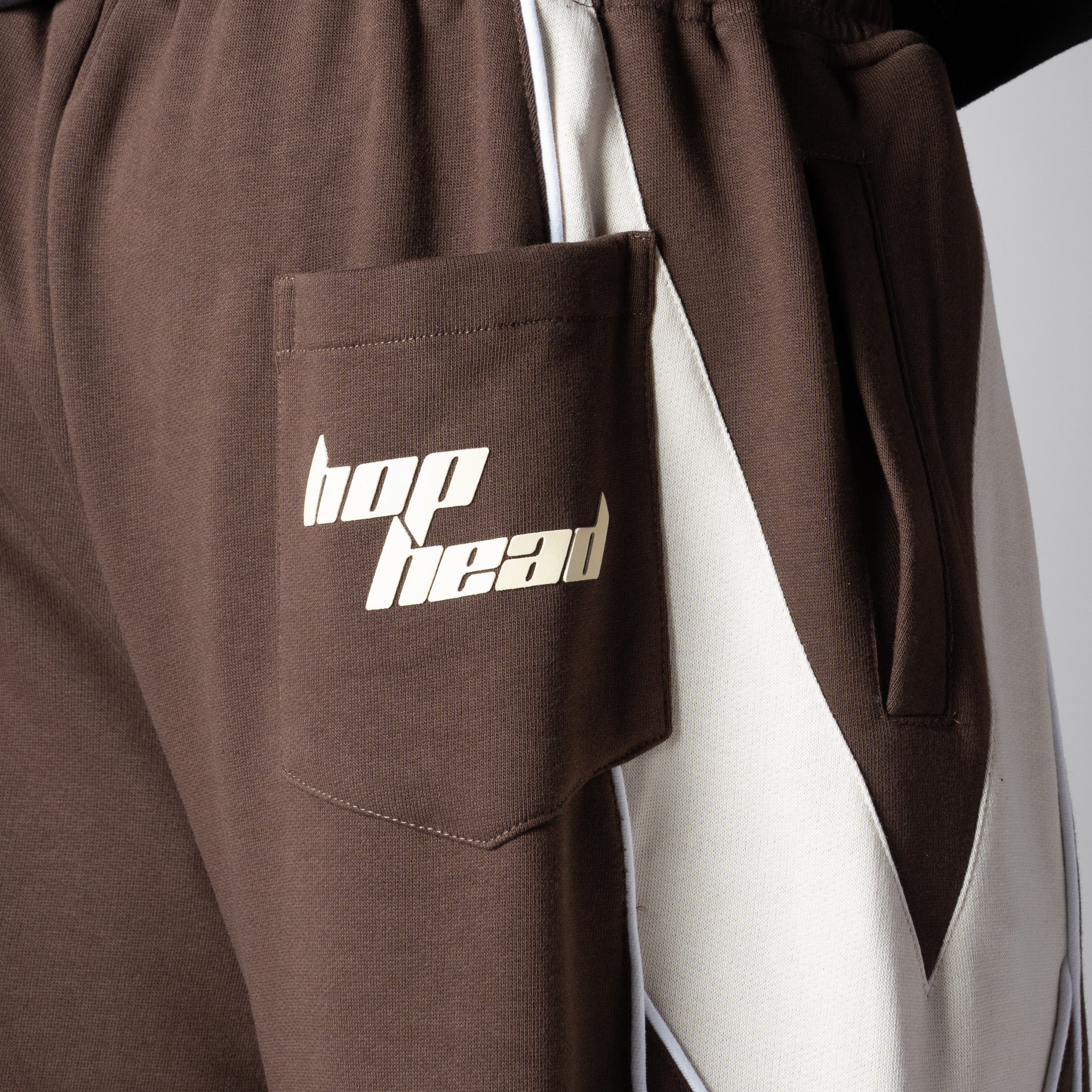 BROWN DOWNWARD ARROW SWEATPANT - Hophead