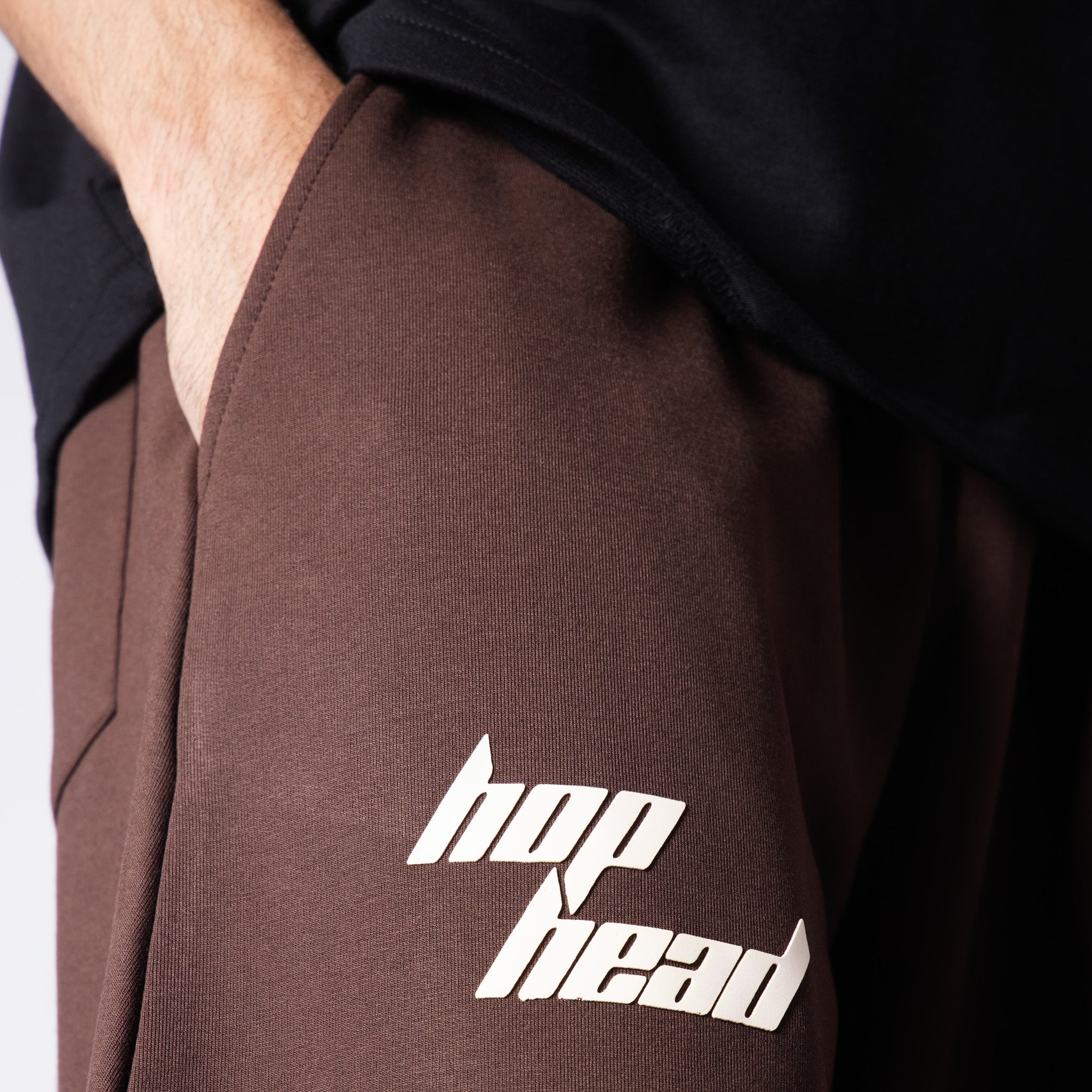BROWN EXTREME BAGGY BASIC SWEATPANTS - Hophead