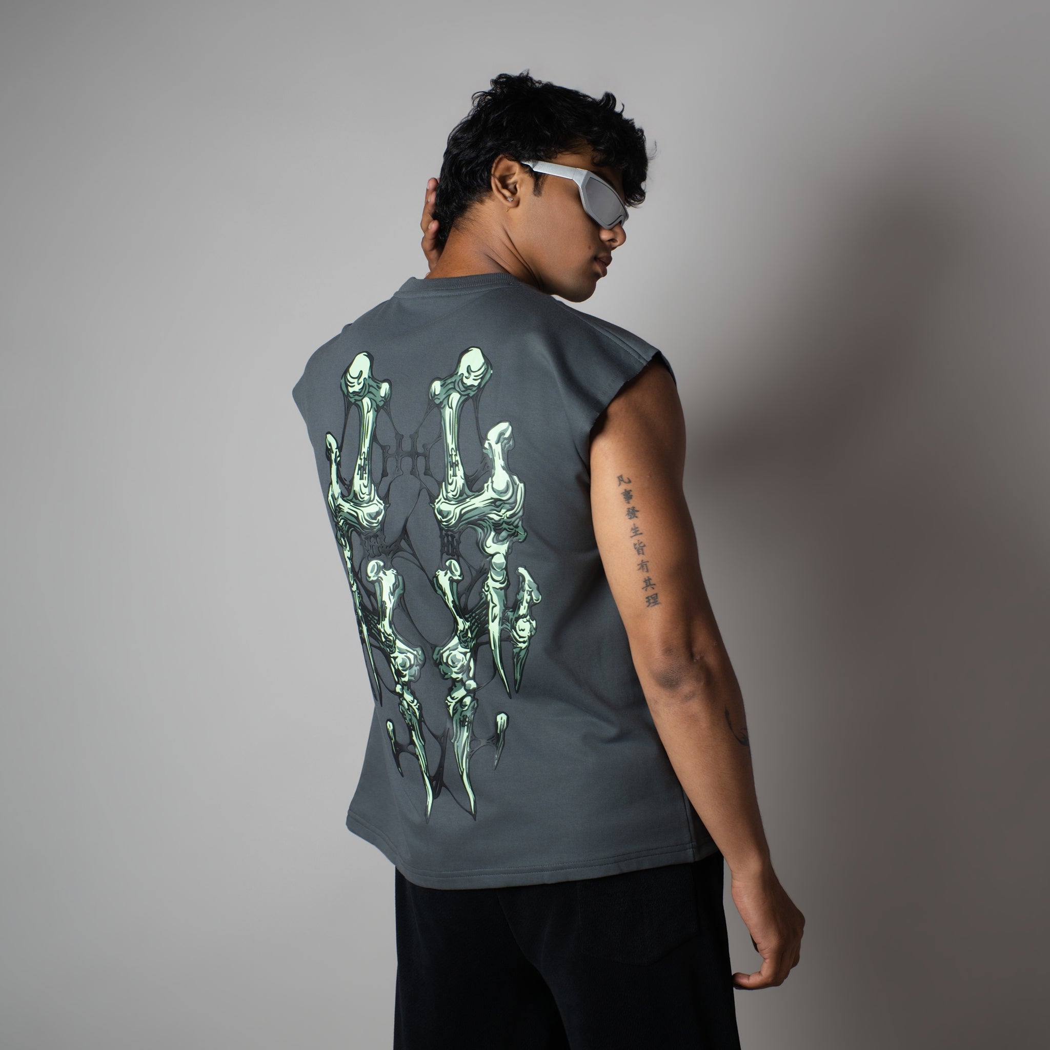 CHARCOAL BONE GRAPHIC SLEEVELESS T-SHIRT - Hophead