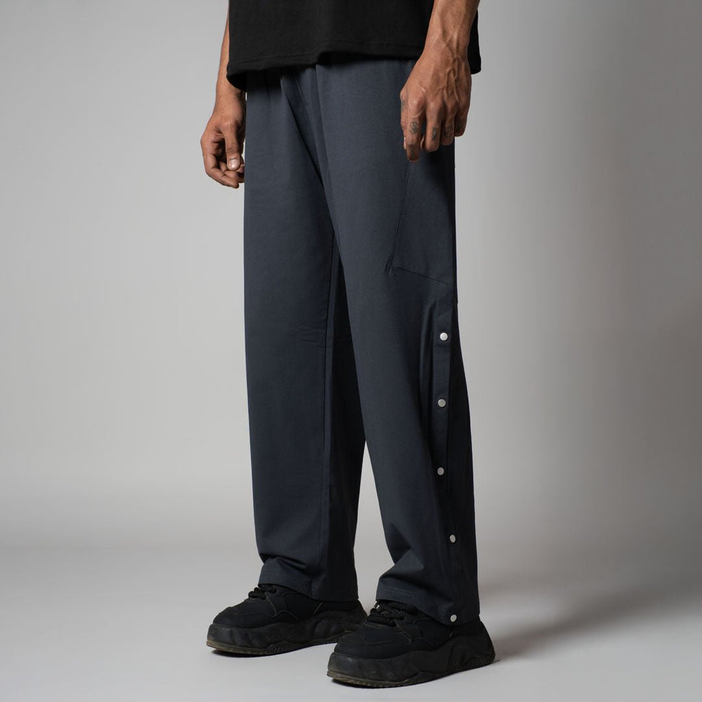 CHARCOAL BUTTON DOWN CARGO SWEATPANTS - Hophead