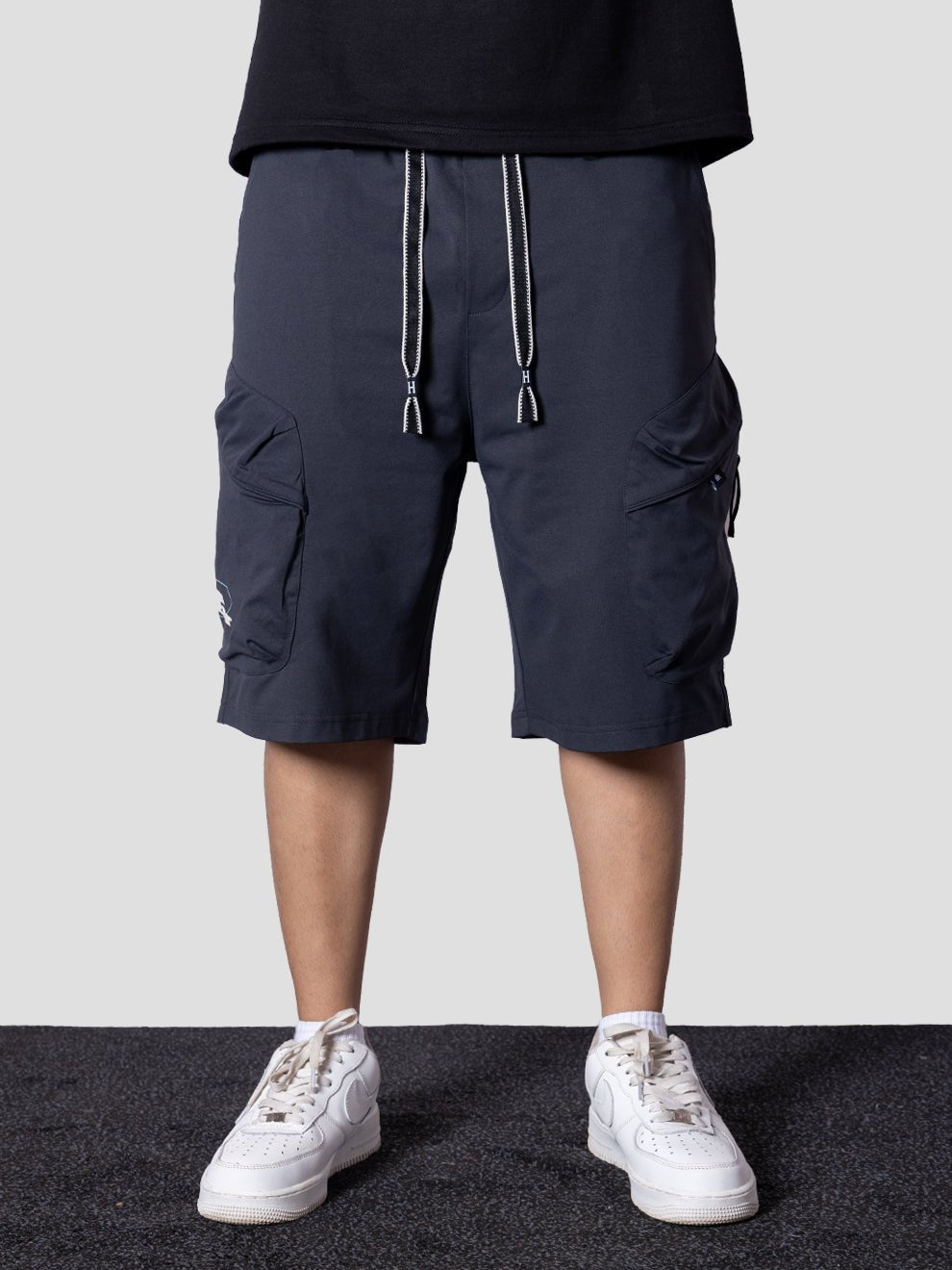 CHARCOAL UTILITY CARGO OVERSIZED SHORTS - Hophead