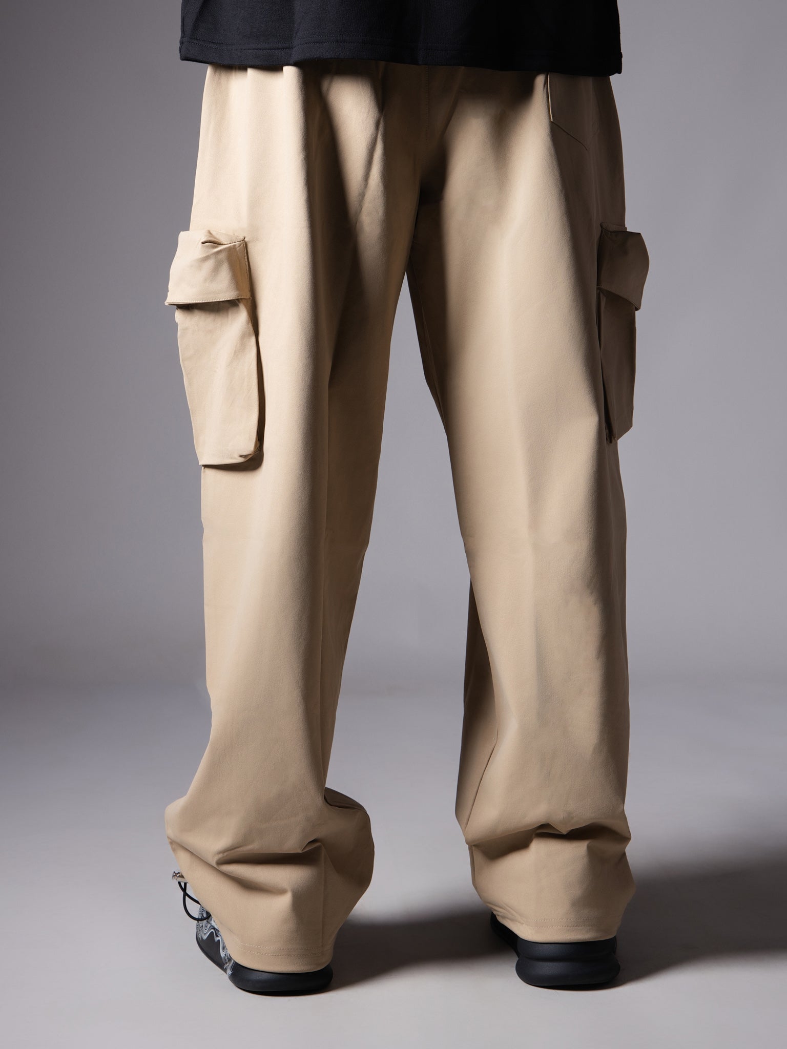 IVORY SIDE POCKET BAGGY CARGO SWEATPANT - Hophead