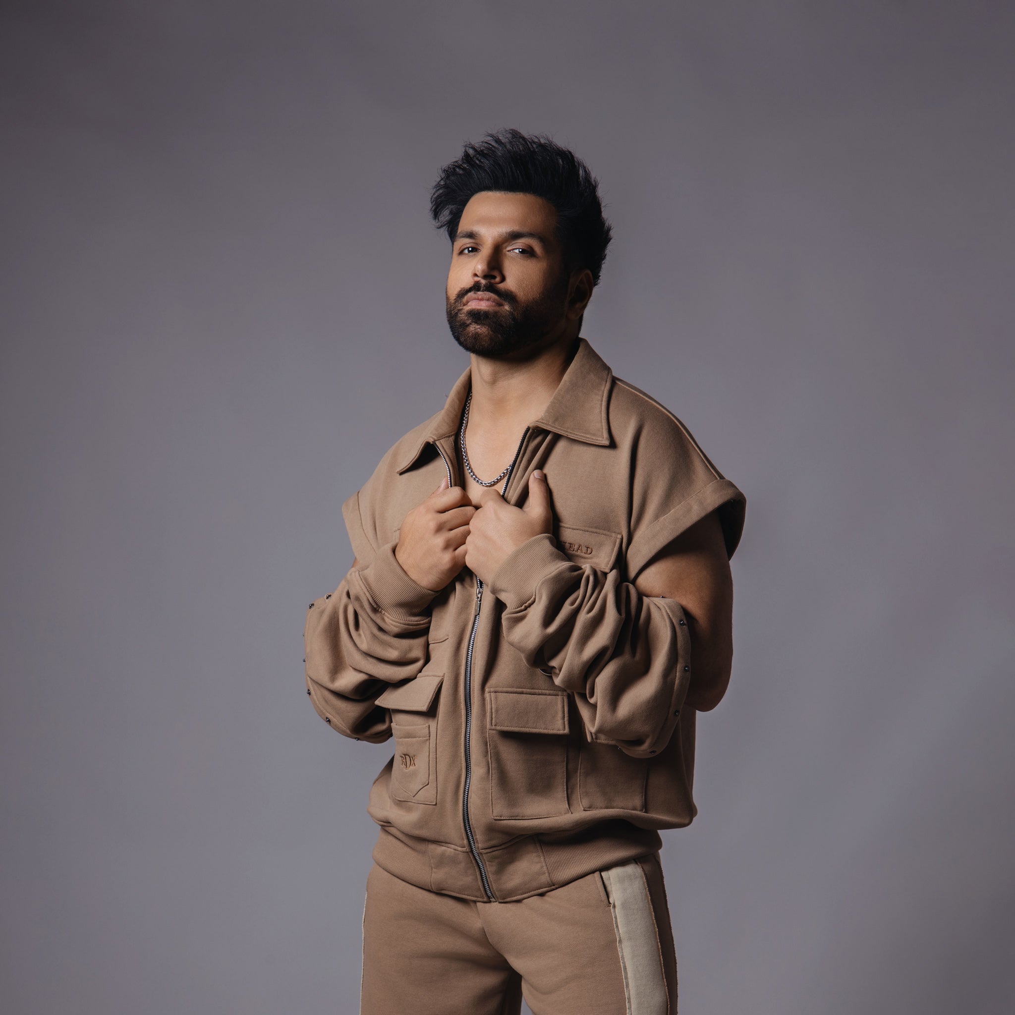 LIGHT BROWN DETACHABLE SLEEVE JACKET - Hophead