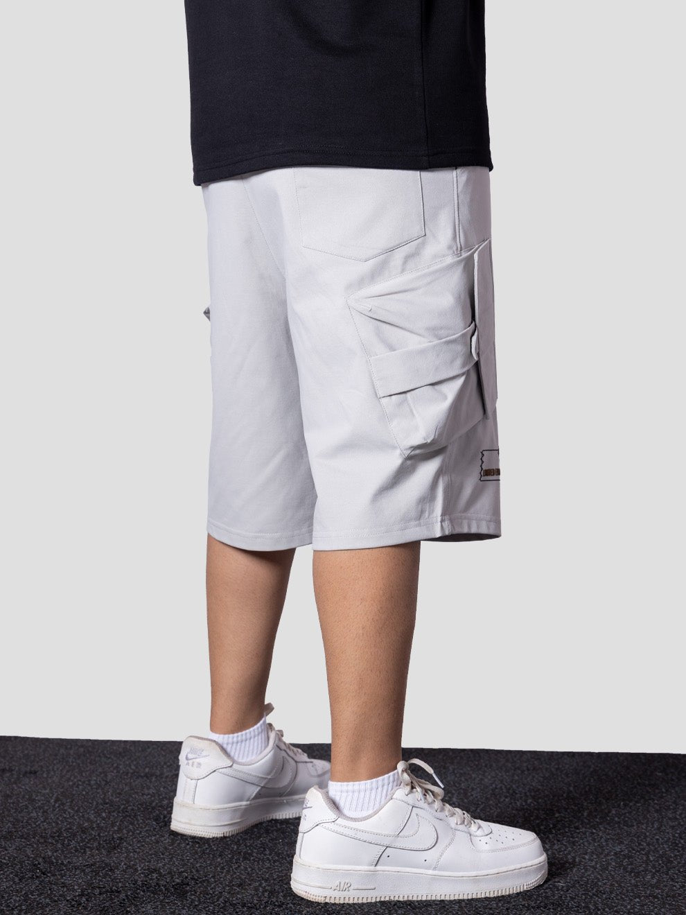 LIGHT GREY MULTI POCKET OVERSIZED SHORTS - Hophead
