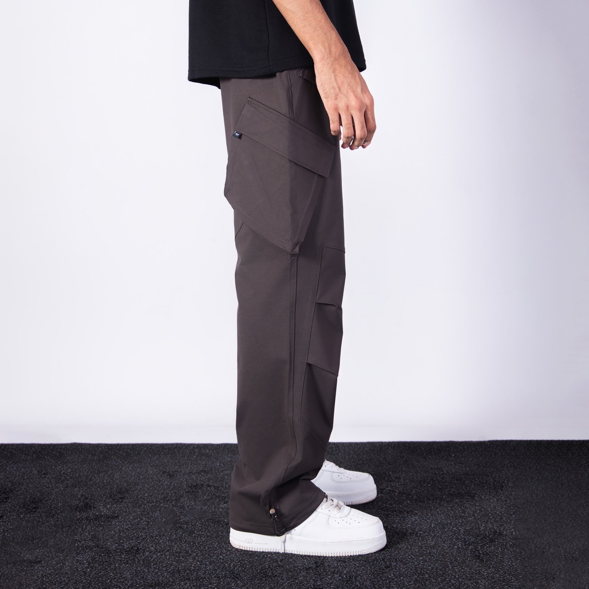 UMBER BROWN CROSS POCKET STRAIGHT FIT CARGO SWEATPANT - Hophead